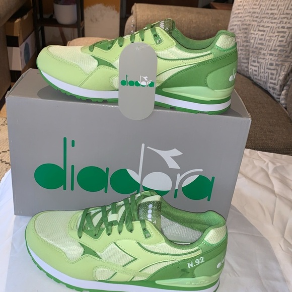 BNWT DIADORA Gelato Style Lime Green Yellow Shoe - Picture 5 of 7
